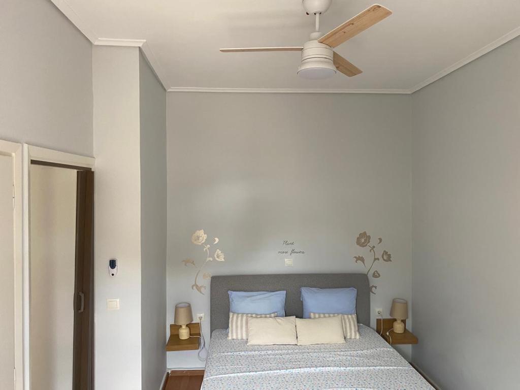אתונה Cozy Seaside Studio In Lemos Vouliagmenis מראה חיצוני תמונה