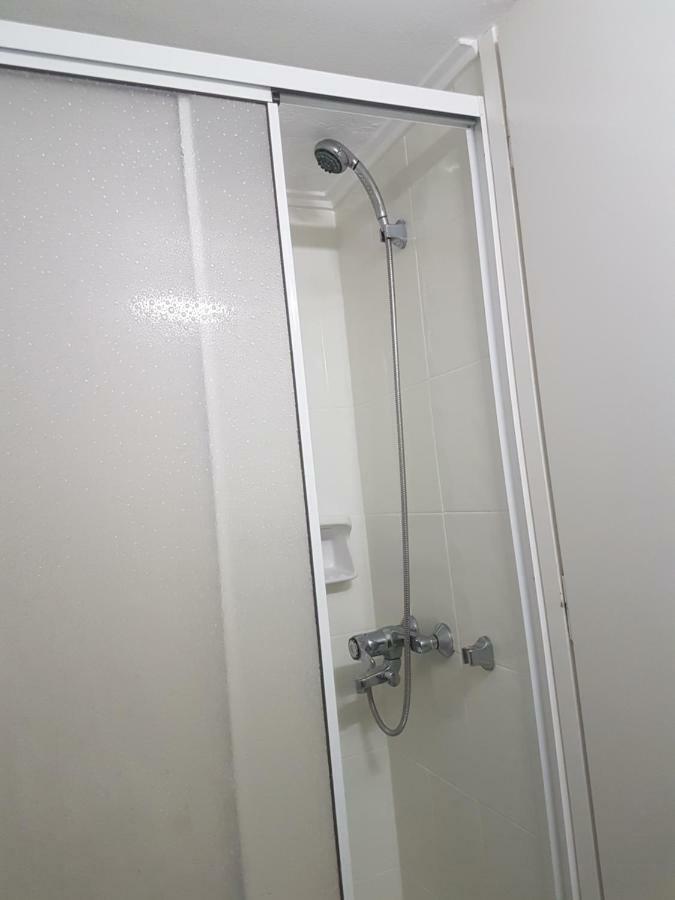אתונה Cozy Seaside Studio In Lemos Vouliagmenis מראה חיצוני תמונה